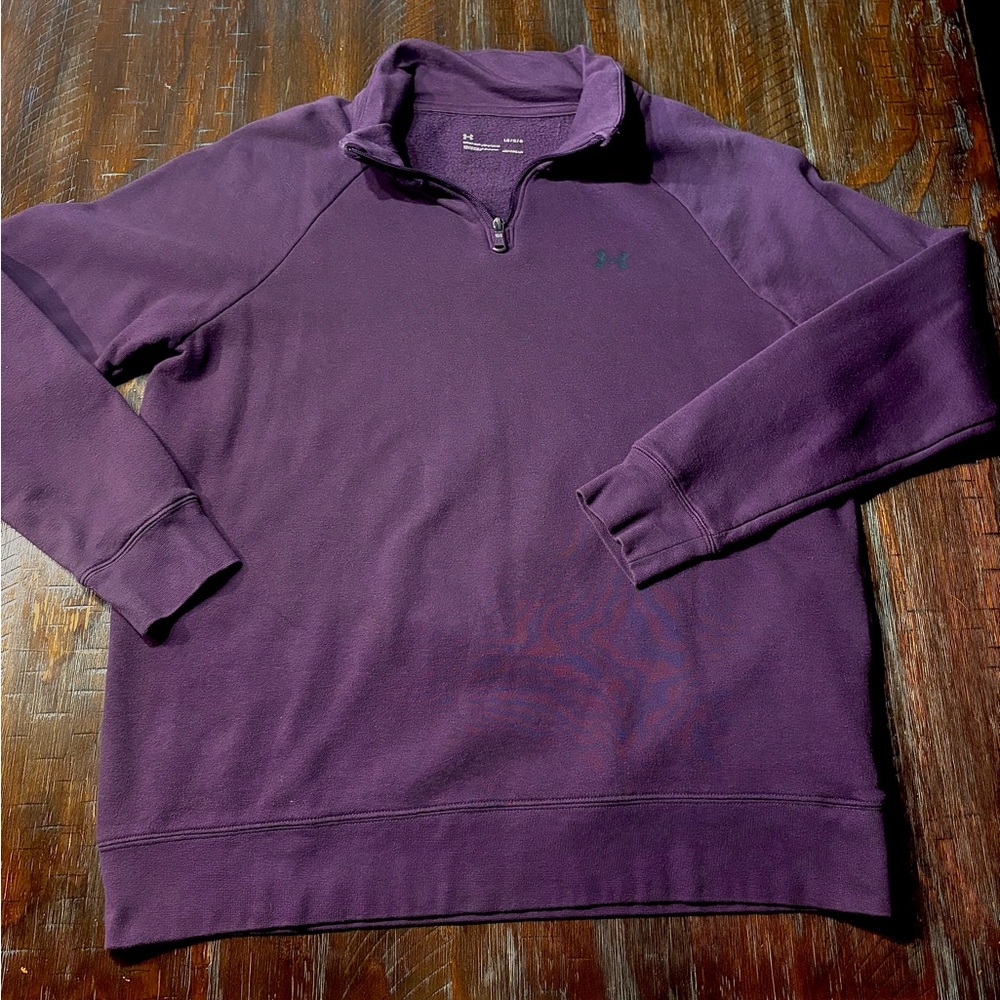 Under Armour sweatshirt